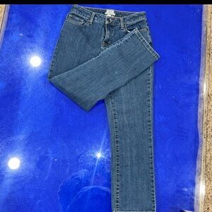 L L Bean Classic Fit Jeans 8 Petite Stretch Mid Rise Straight Leg premium denim